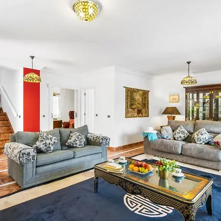 Villa Paris By